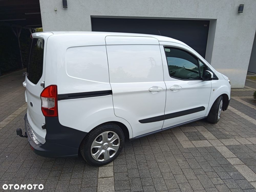 Ford TRANZIT COURIER - 15