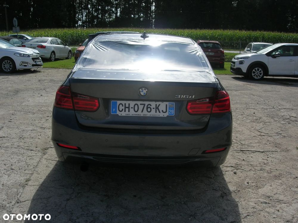 BMW Seria 3 316d Sport Line - 8