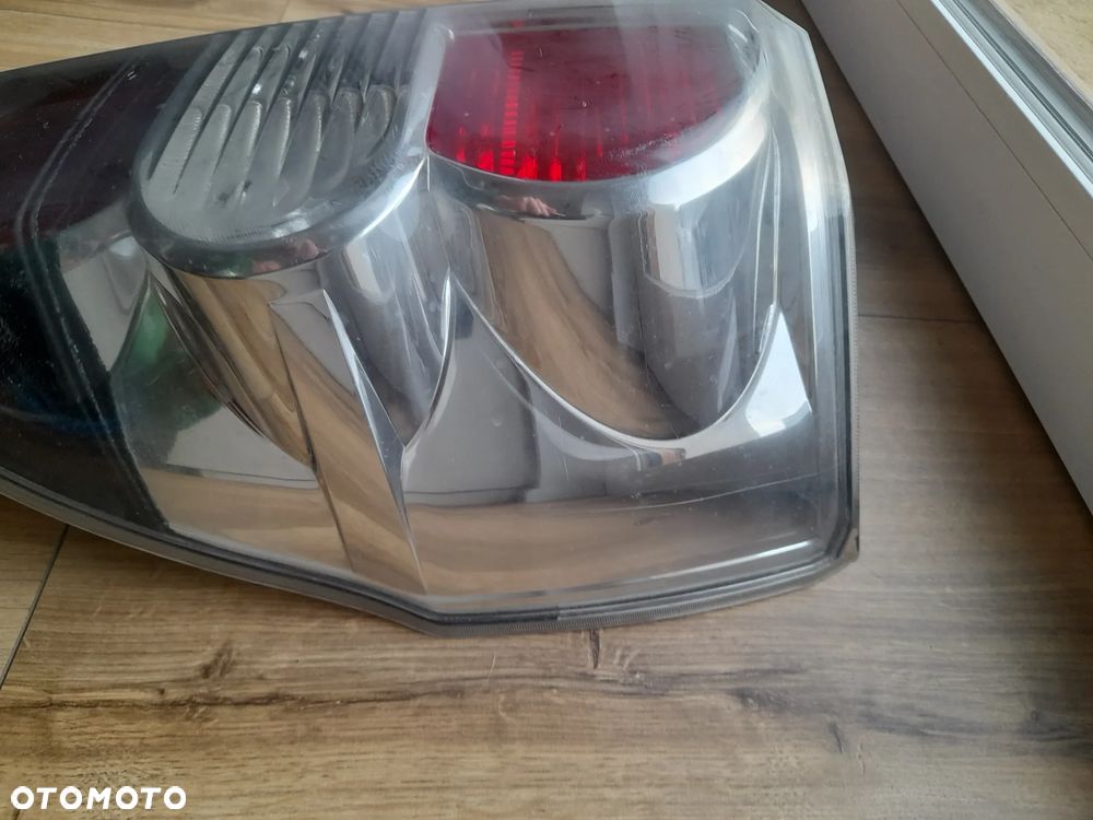 SUZUKI GRAND VITARA II 3D LAMPA TYLNA PRAWA TYŁ - 7