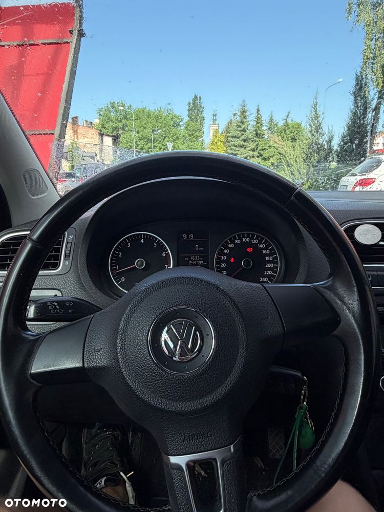 Volkswagen Polo 1.2 TSI Blue Motion Technology MATCH - 17