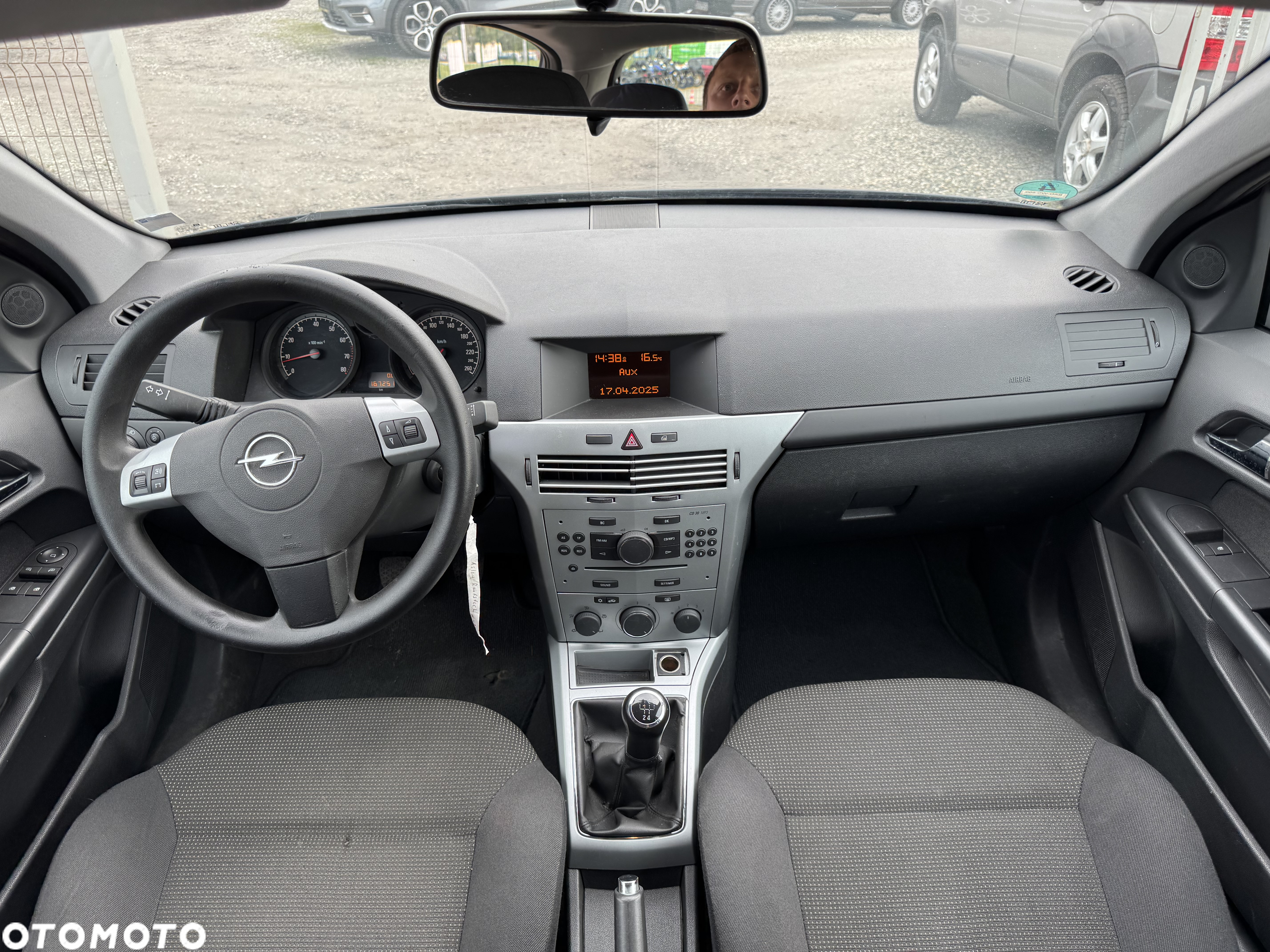 Opel Astra - 16