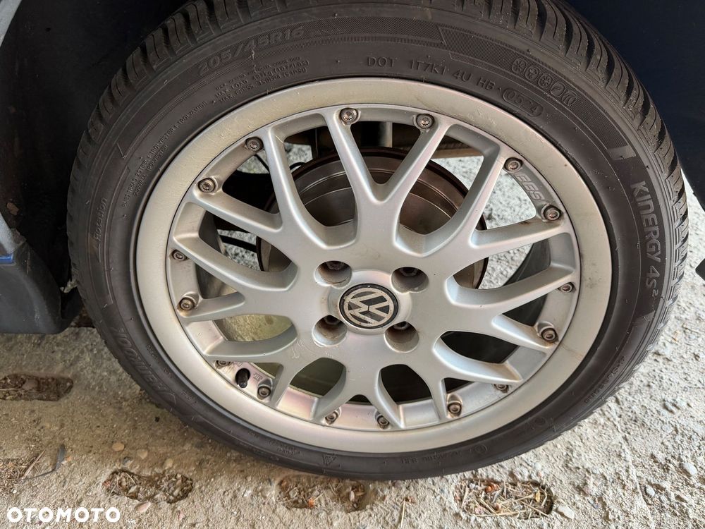Volkswagen Golf - 18