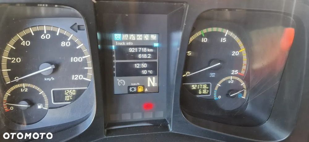 Mercedes-Benz AROCS 3263 - 9