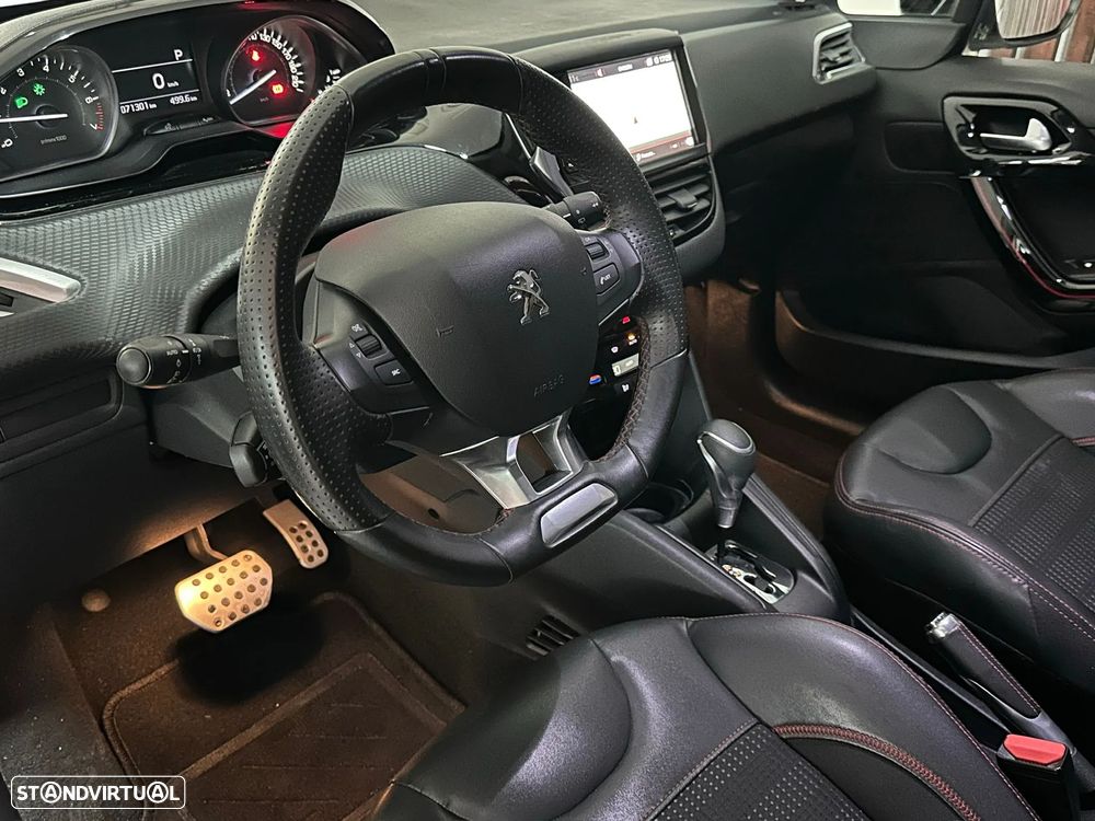 Peugeot 208 1.2 PureTech GT Line EAT6 - 2