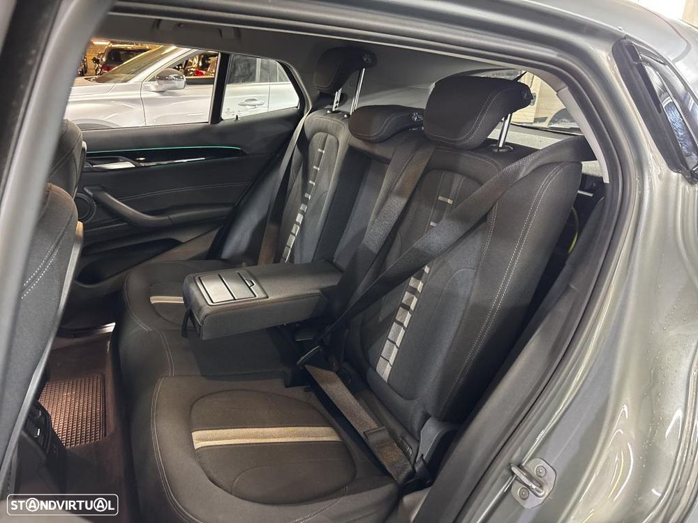 BMW X2 25 e xDrive - 8