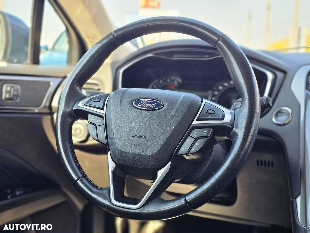 Ford Mondeo 2.0 TDCi Powershift Titanium - 4