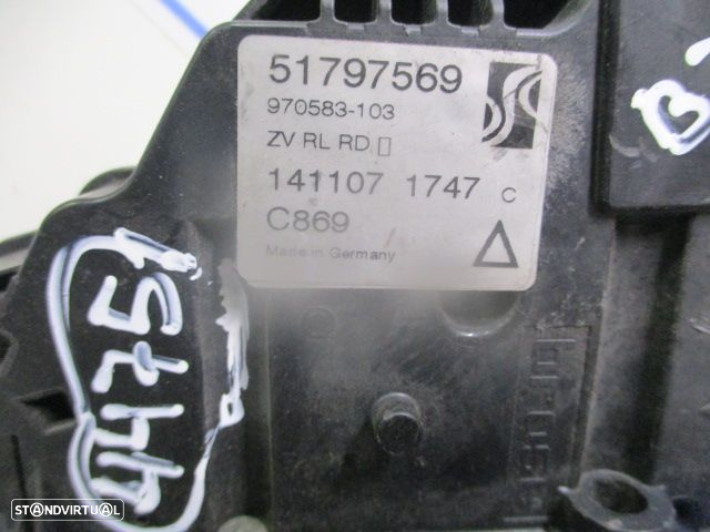 Fecho 51797569 FIAT GRANDE PUNTO 3 2008 1.3JTD 75CV 5P CINZENTO TE 6 PINOS  FIAT GRANDE PUNTO 3 2008 1.3JTD 75CV 5P CINZA ESCURO FD 6 PINOS - 5