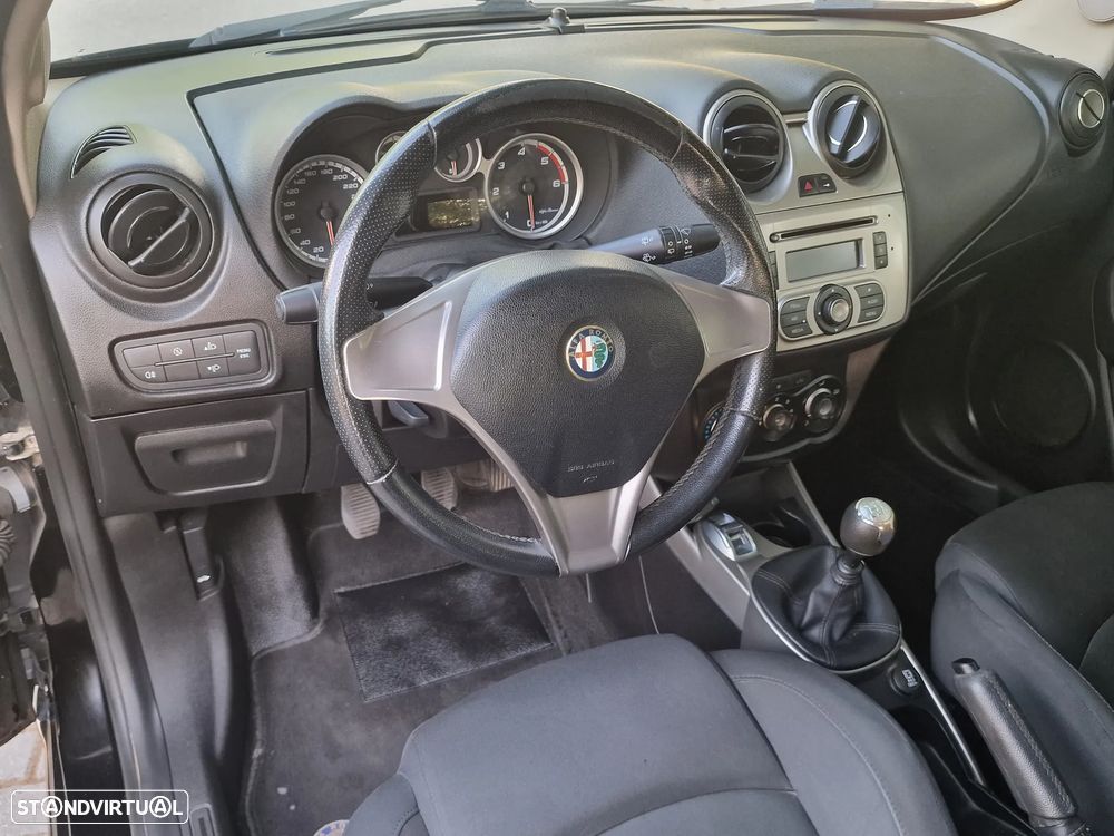 Alfa Romeo MiTo 1.3 JTD Distinctive - 11