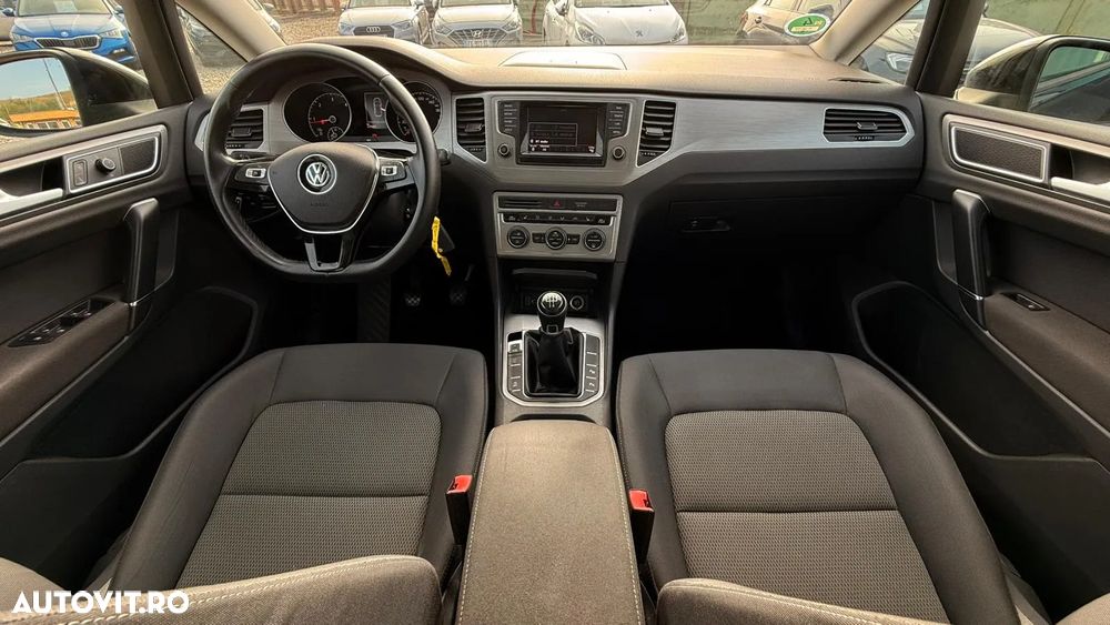 Volkswagen Golf 1.6 TDI BlueMotion Technology Comfortline - 9