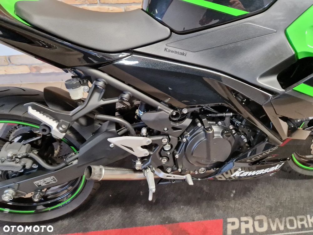 Kawasaki Ninja 400 - 27