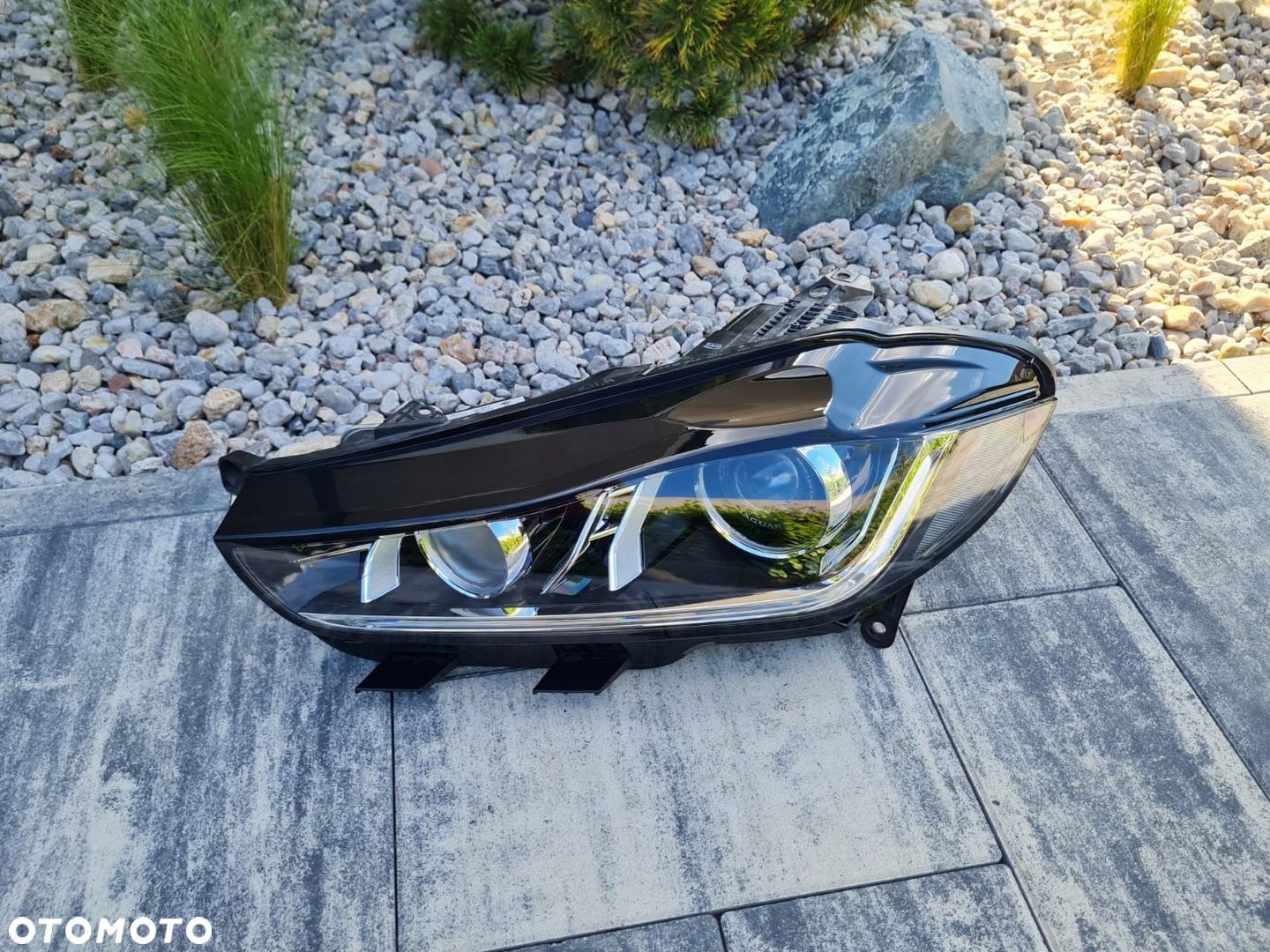 JAGUAR XE Kompletna Lampa lewa przód Bi Xenon Dynamic Led GX73-13W030-BE - 1