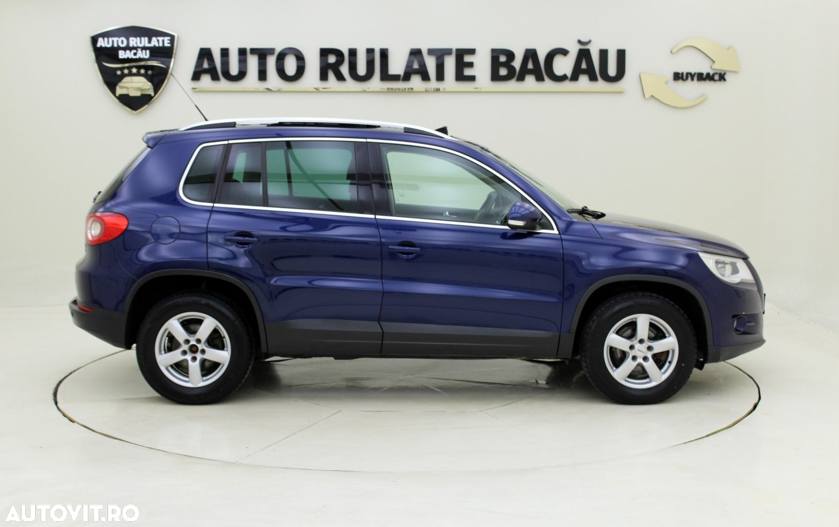 Volkswagen Tiguan - 4