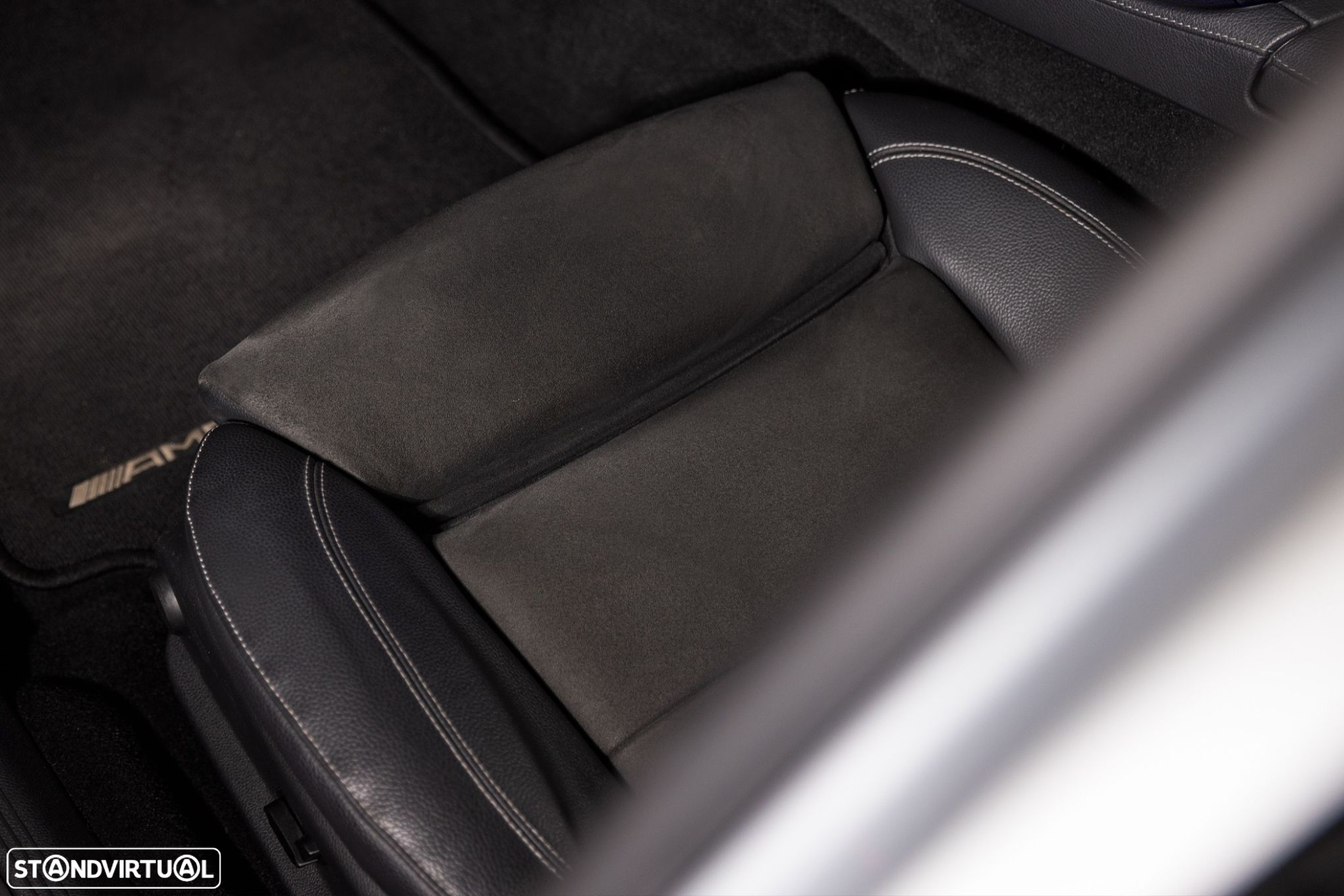 Mercedes-Benz E 220 d AMG Line - 26