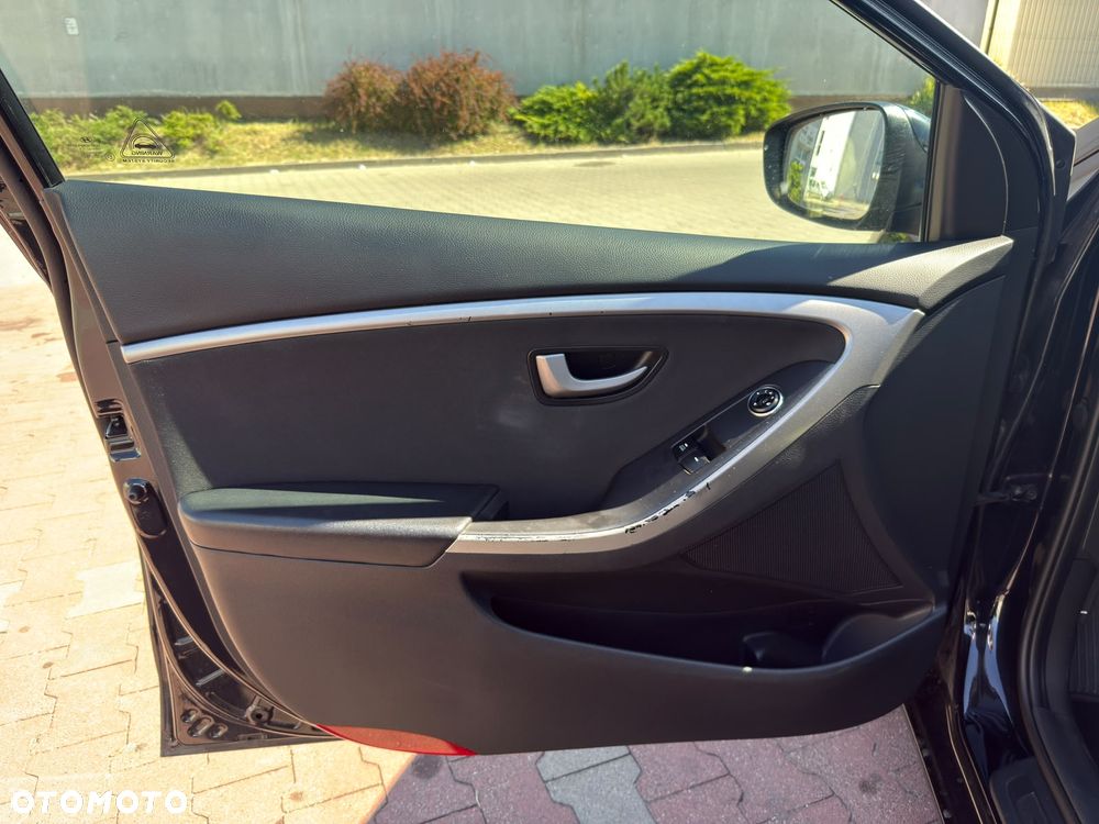 Hyundai i30 1.4 Classic + - 11
