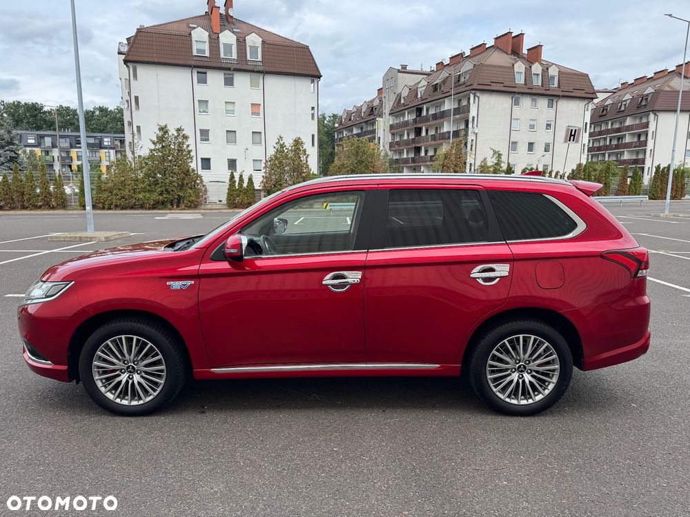 Mitsubishi Outlander - 7
