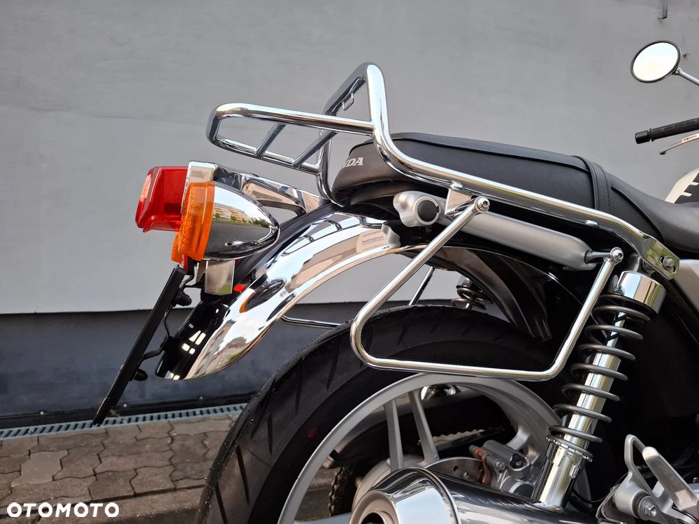 Honda CB - 21