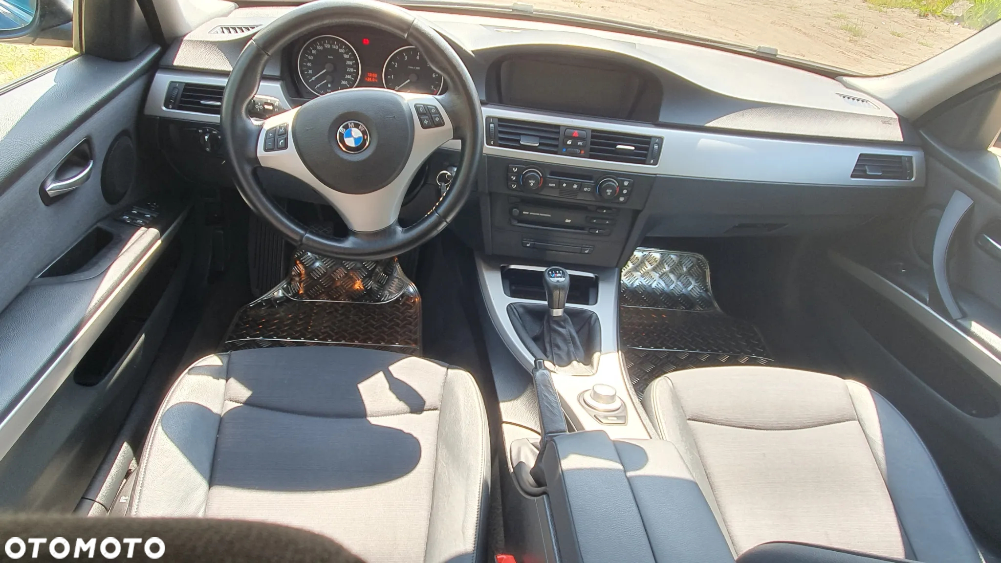 BMW Seria 3 325i - 9