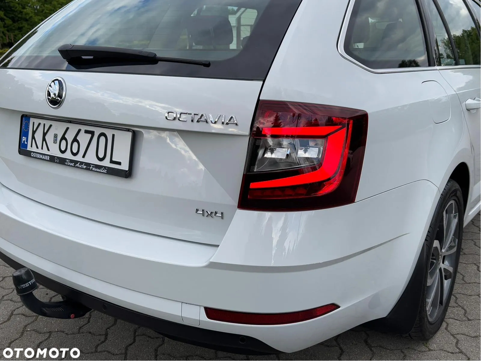 Skoda Octavia 2.0 TDI 4x4 L&K DSG - 8