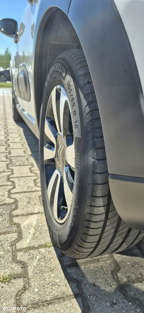 Citroën C3 1.2 PureTech Shine EAT6 - 29