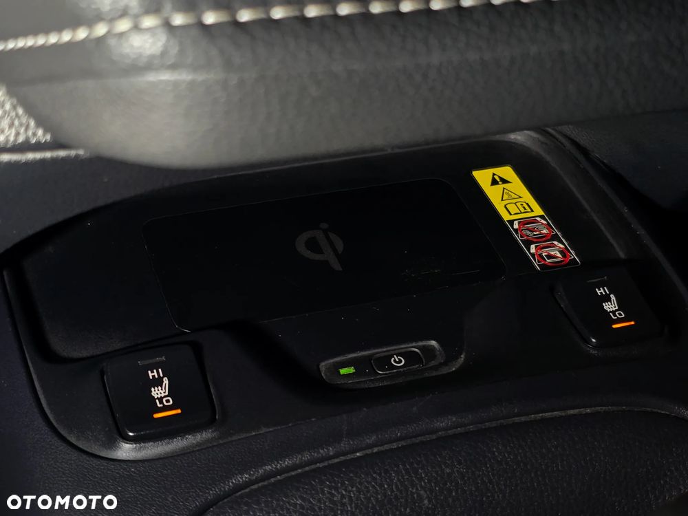 Toyota Corolla 1.8 Hybrid Comfort - 27
