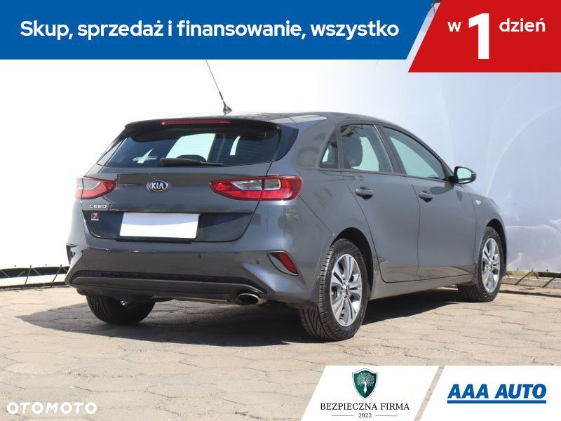 Kia Ceed - 7