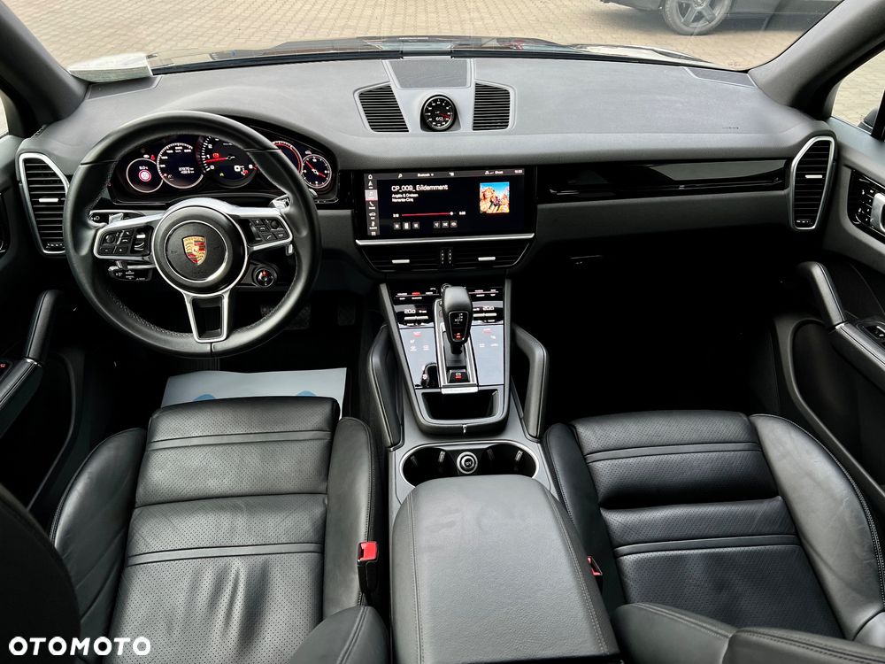Porsche Cayenne Standard - 13