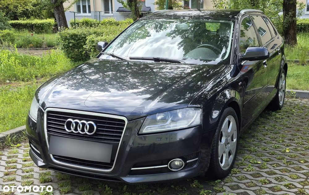 Audi A3 Sportback - 1