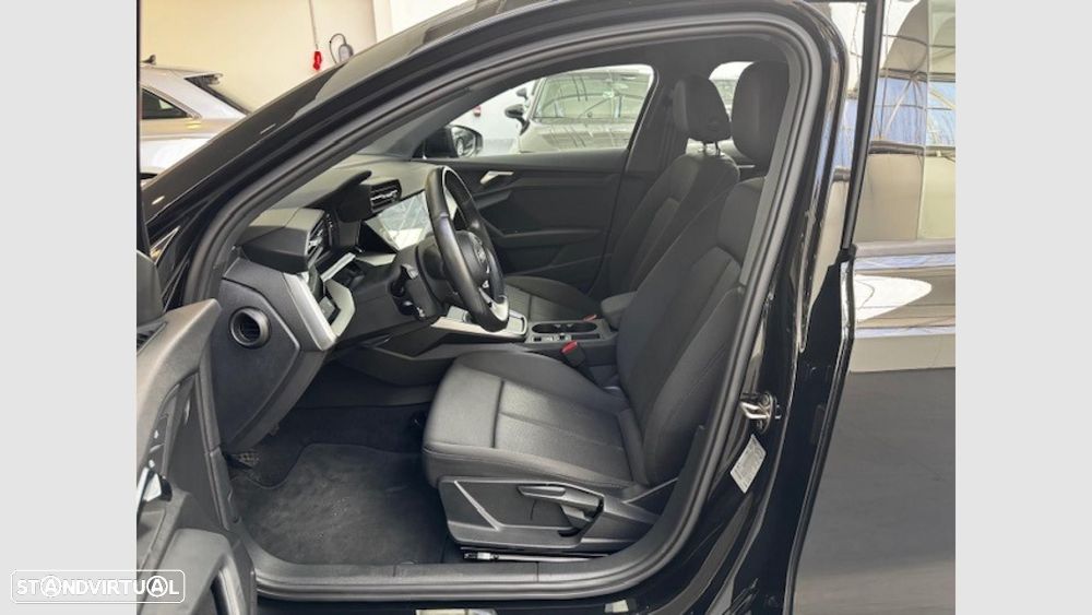 Audi A3 Limousine 30 TFSI Advanced - 10