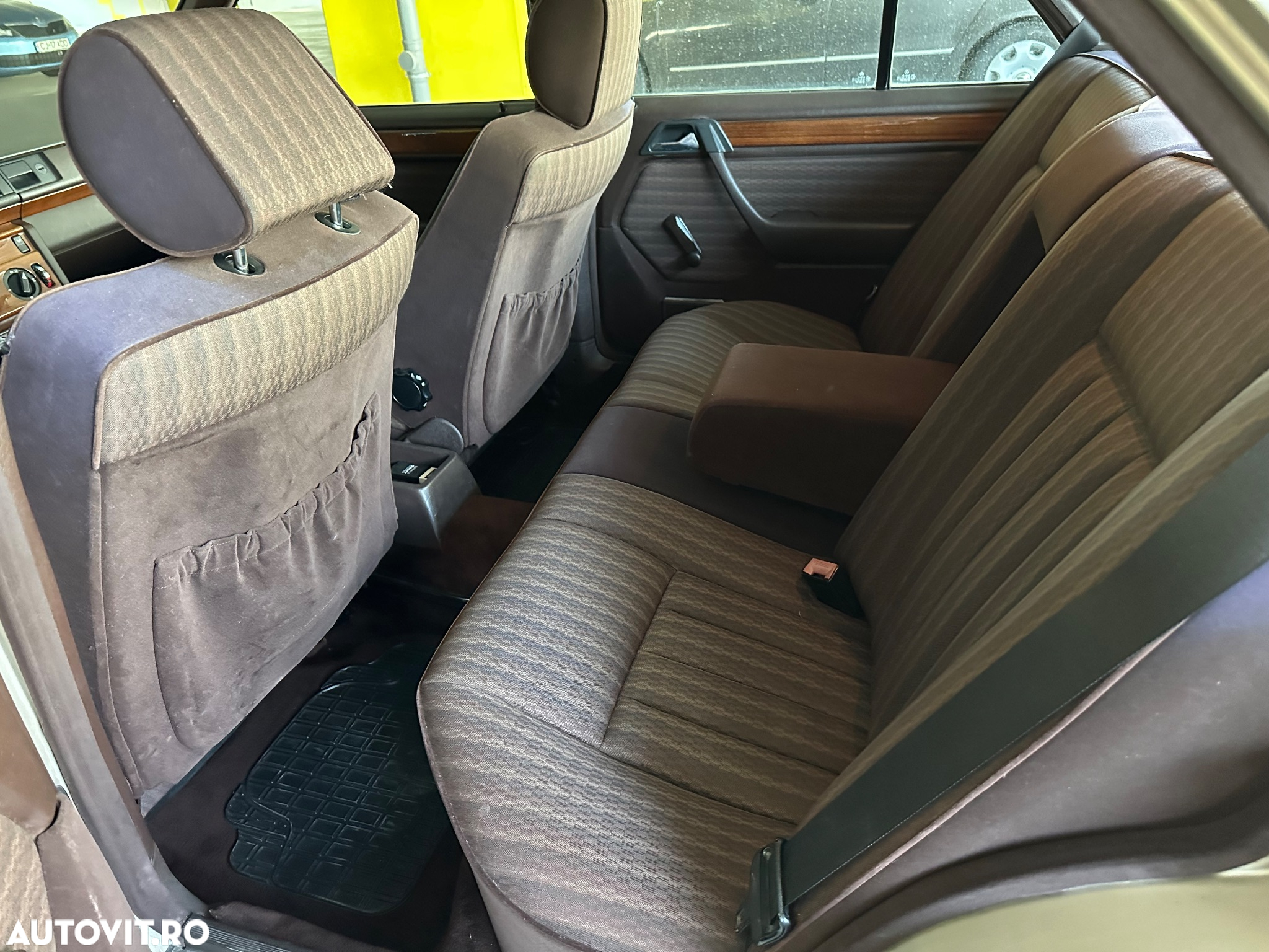 Mercedes-Benz W124 - 8