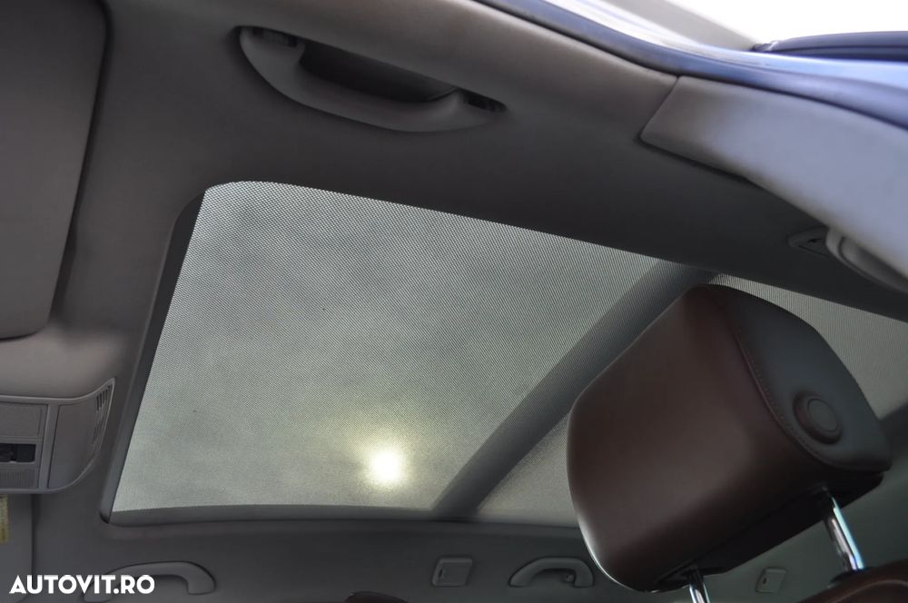 Volkswagen Passat Variant 2.0 TDI Blue TDI DSG Highline - 40