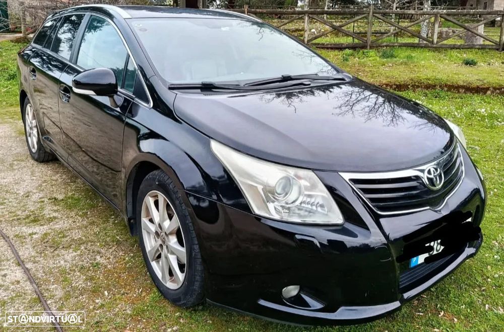 Toyota Avensis SW 2.0 D-4D Exclusive +Pele+GPS - 1