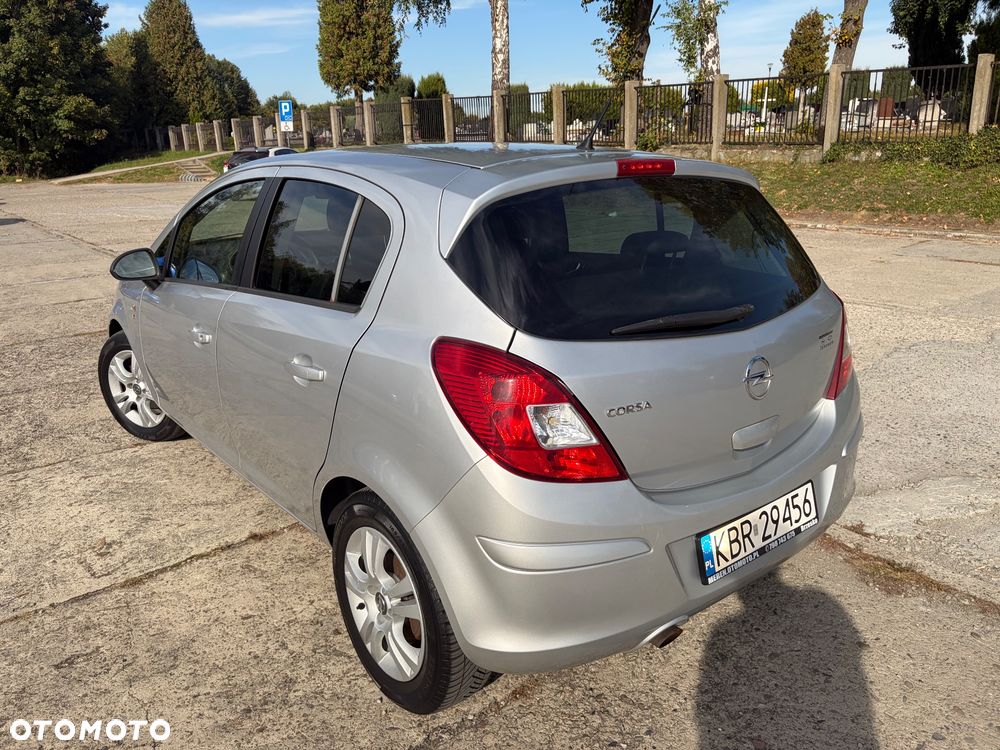 Opel Corsa 1.4 16V EcoFLEX Start-Stop 150 Jahre - 9
