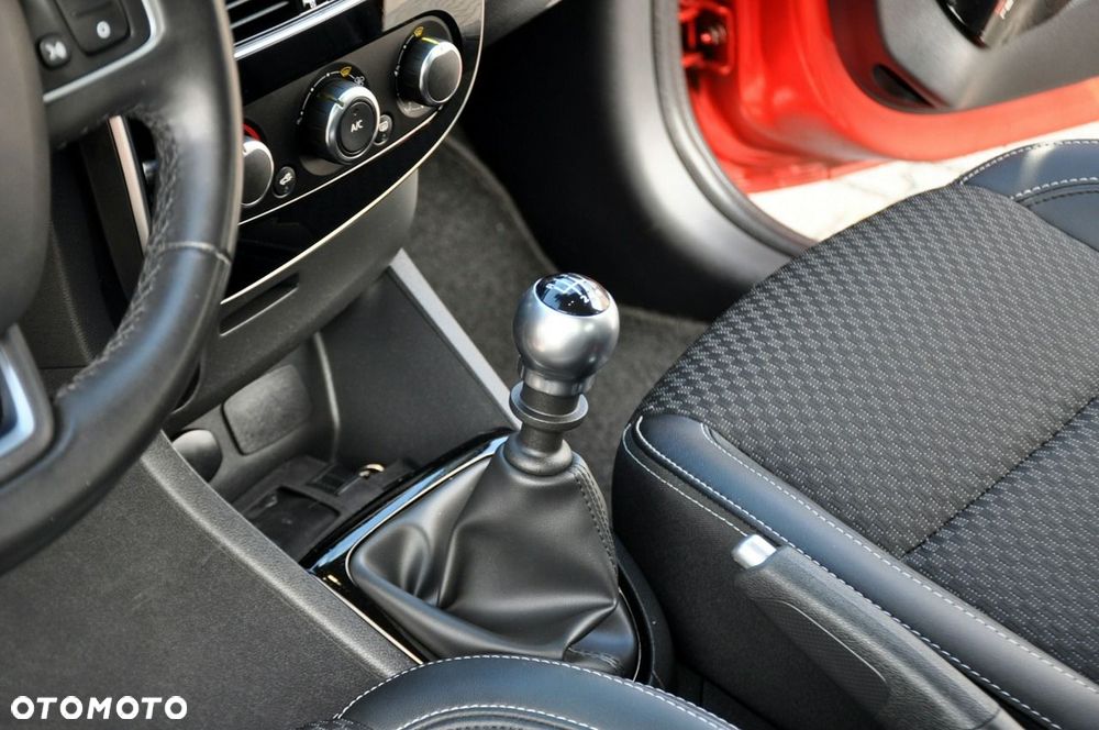 Renault Clio - 35