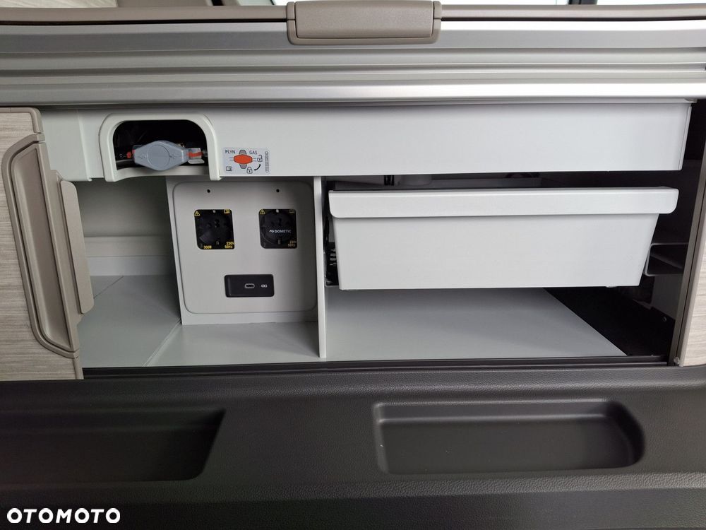 Volkswagen California - 38