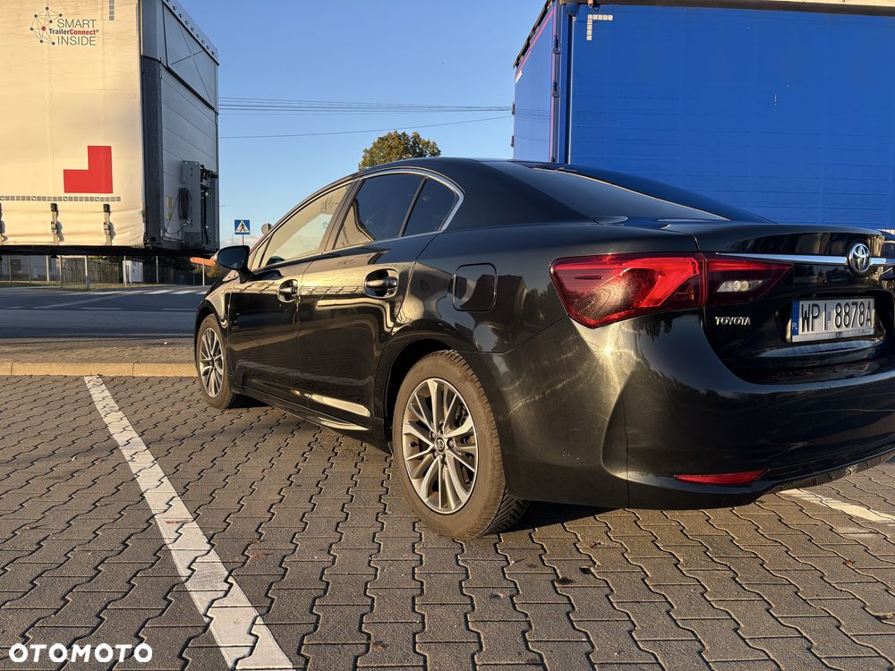 Toyota Avensis - 5