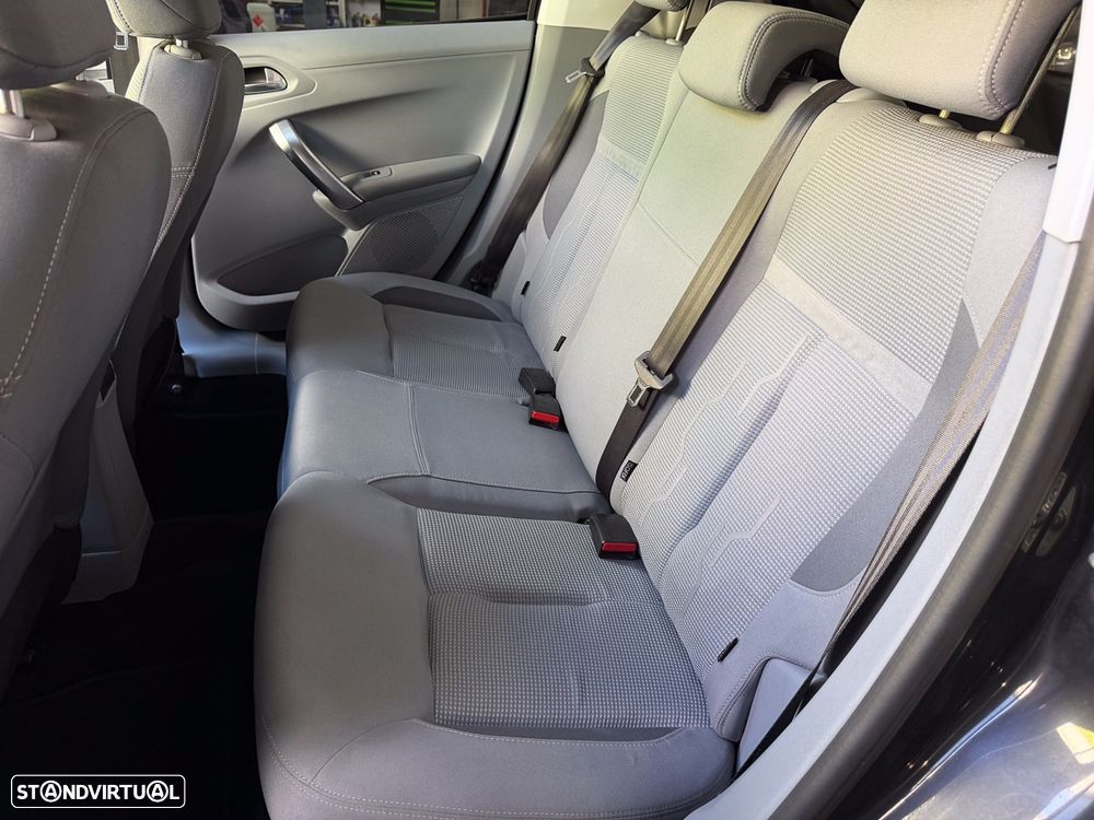 Peugeot 208 1.4 VTi Allure - 12