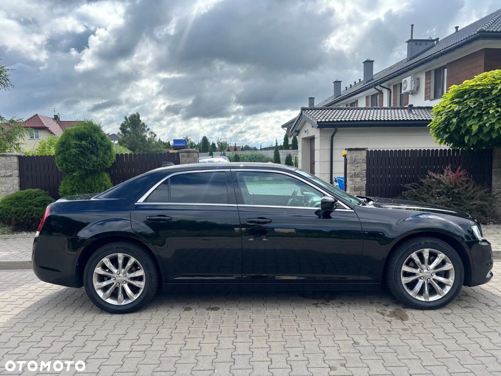 Chrysler 300 - 8