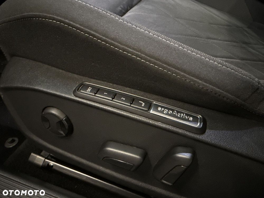 Volkswagen Golf Variant 2.0 TDI Style DSG - 14
