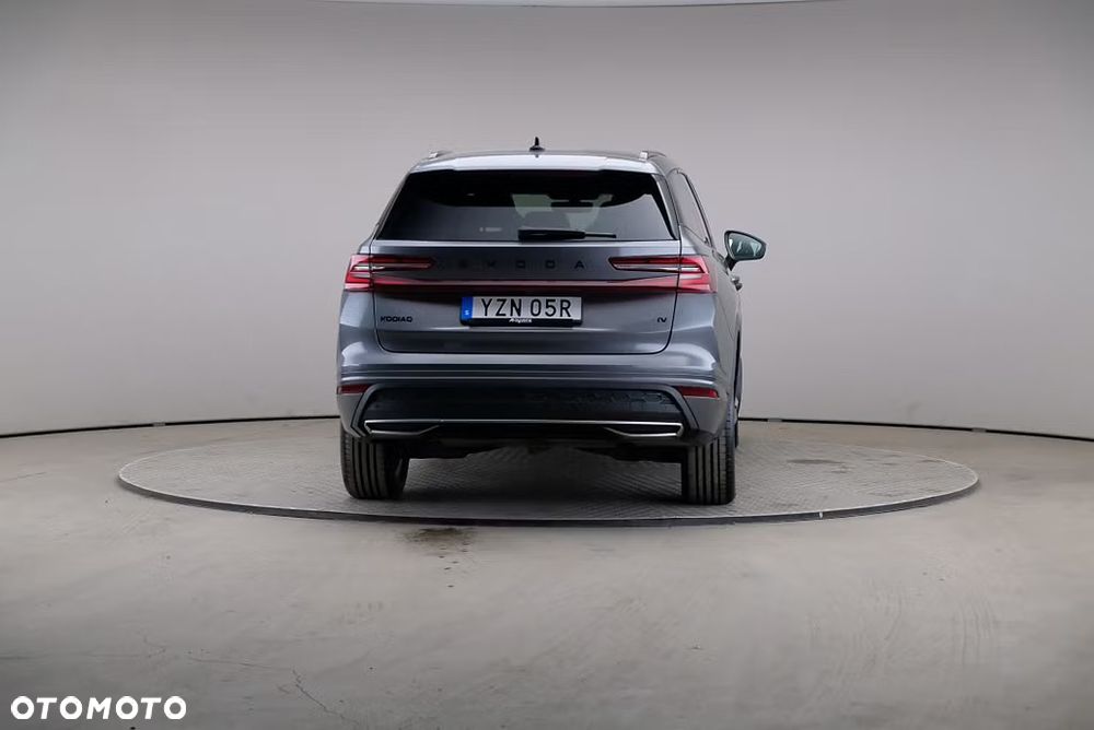 Skoda Kodiaq 2.0 TDI 4x4 DSG Sportline - 4