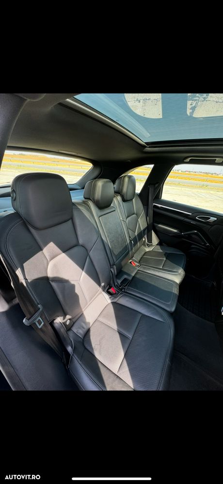 Porsche Cayenne 3.0TD TipTronic - 12