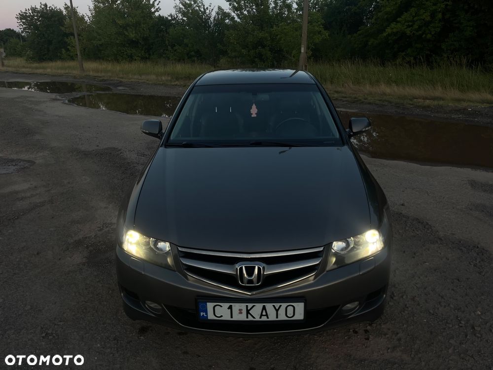 Honda Accord - 10