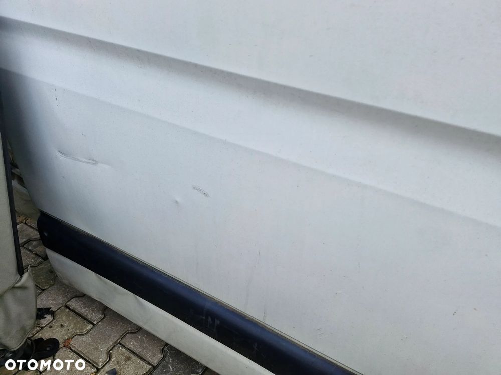 drzwi przesuwne / drzwi przesuwane / Renault Master II  (lak. 0389) - 4