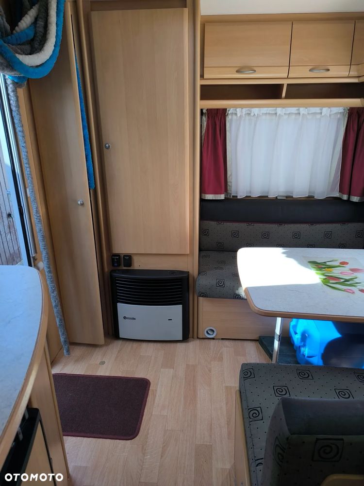 Dethleffs EF2 Camper - 16