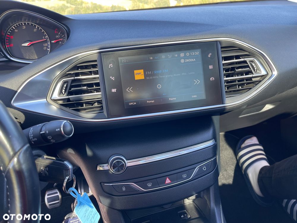 Peugeot 308 1.5 BlueHDi Allure S&S - 33