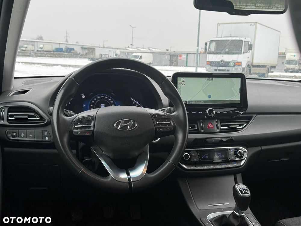 Hyundai i30 1.5 T-GDI 48V Executive - 24