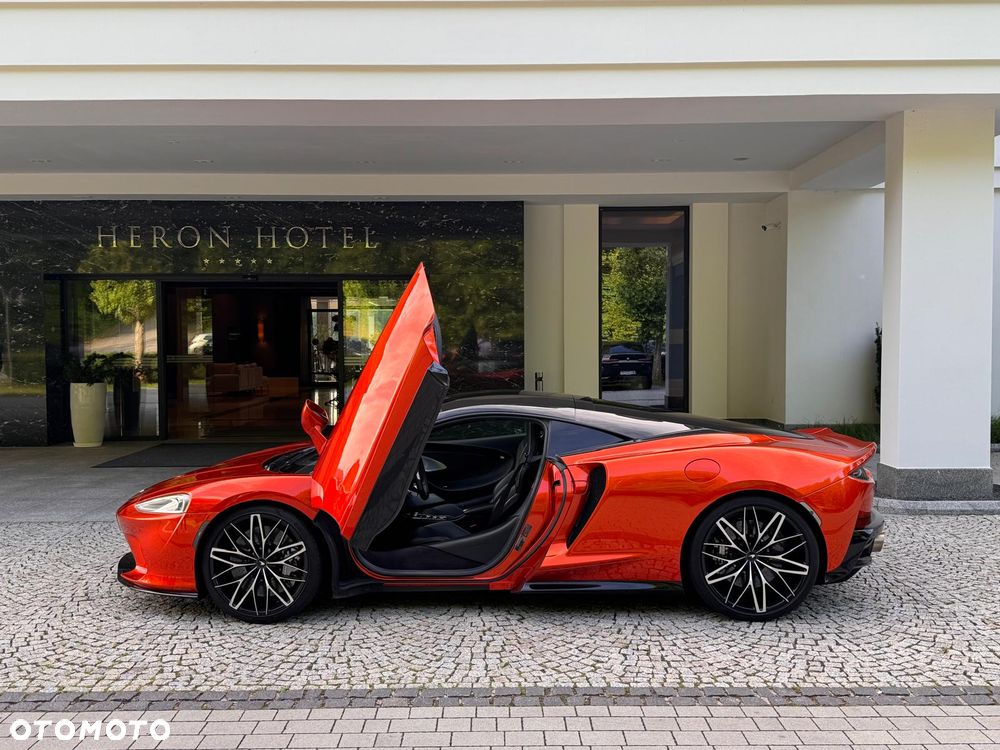 McLaren GT - 2