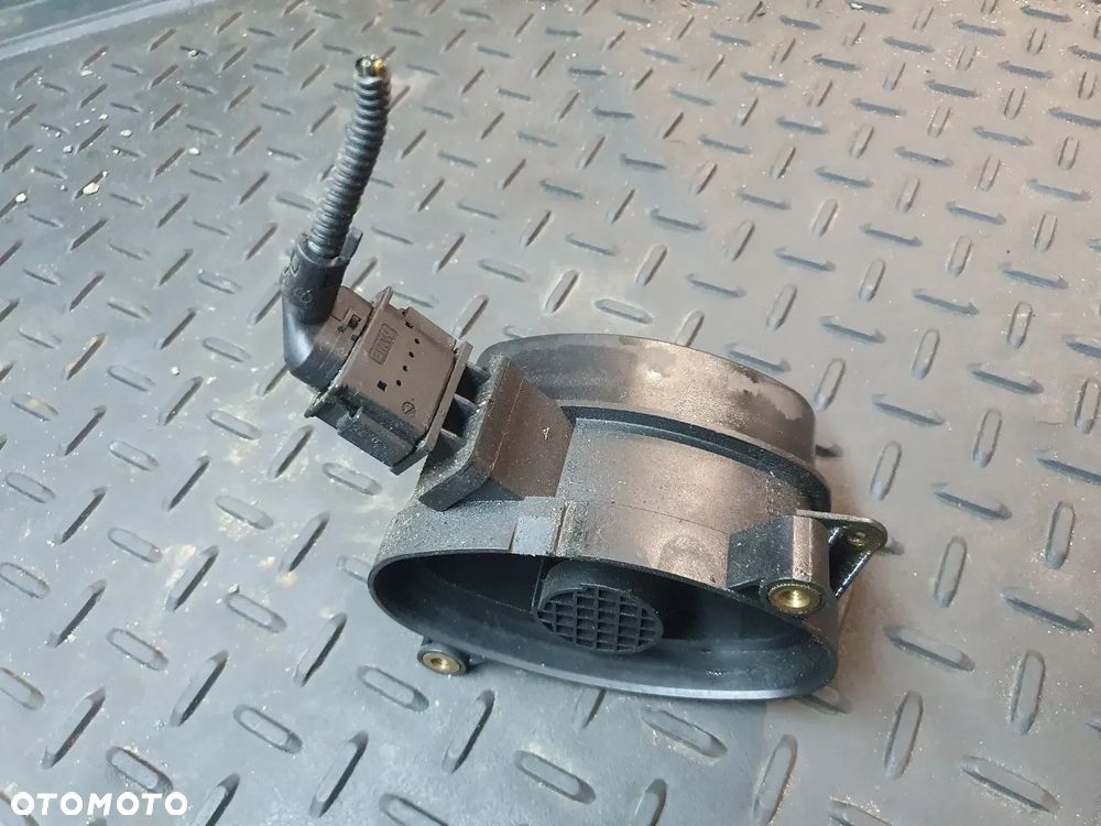 PRZEPŁYWOMIERZ BMW E60 2.5 D  0928400504 77887440 3.0D + WTYCZKA INSTALACJA - 1