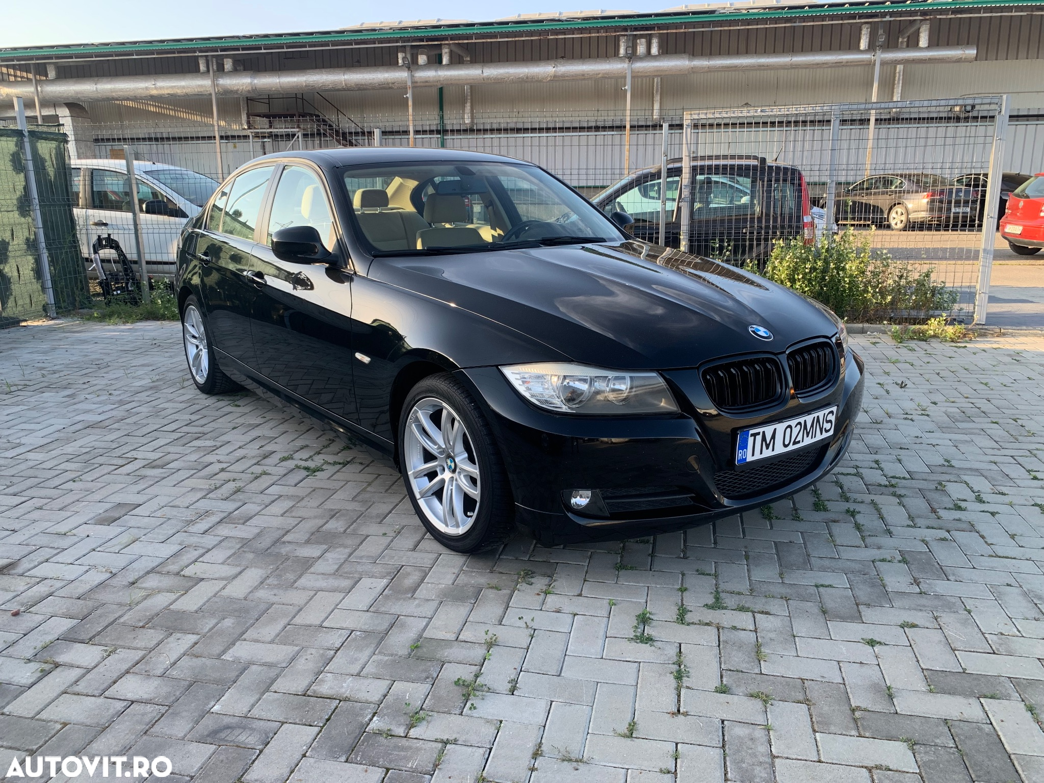 BMW Seria 3 318i - 16