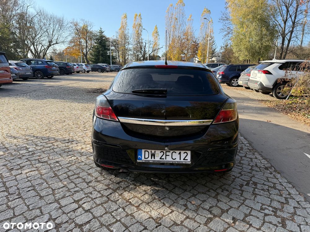 Opel Astra 1.8 16V Coupe - 12