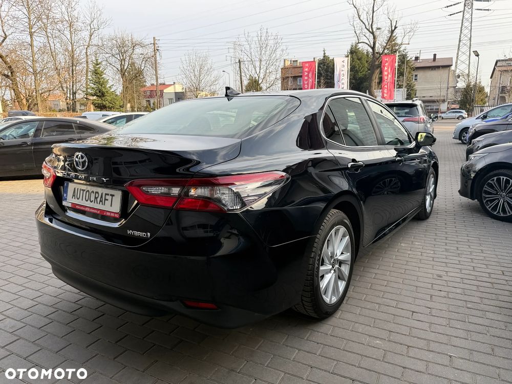 Toyota Camry 2.5 Hybrid Comfort CVT - 32